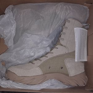 Oakley SI Standard Issue desert tan Assault Boot 8"